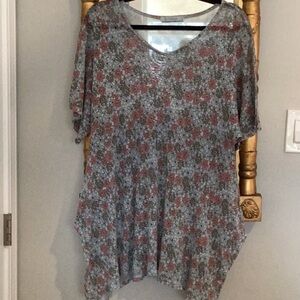Cutloose short sleeved tunic top, floral blue, gray, pink semi sheer